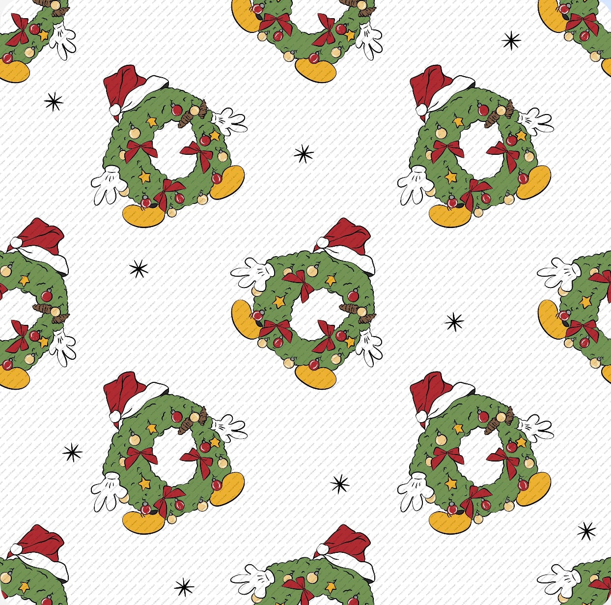 Wreathe Mouse: Clothing