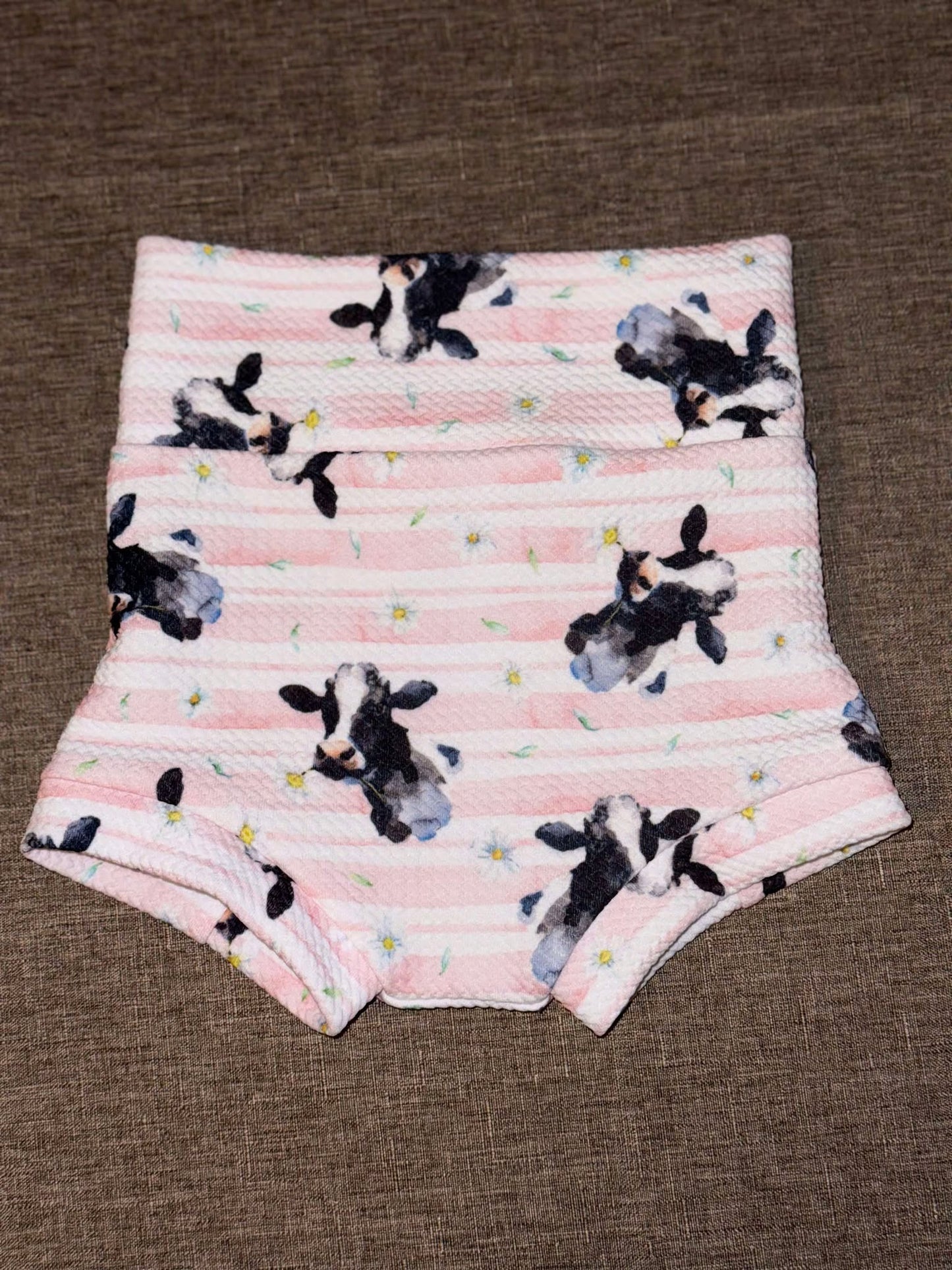 5T Bummies: Striped Cows